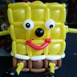 A Spongebob Squarepants character, made from balloons