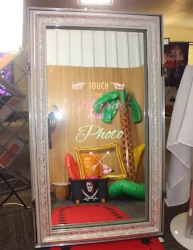 The 'Mirror' photo booth